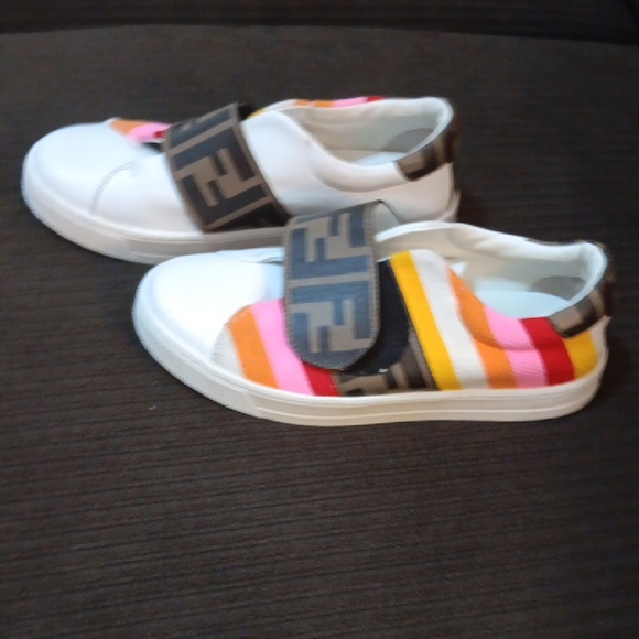 Fendi Kids White Sneakers with Multicolor Stripes - Picture 7 of 7